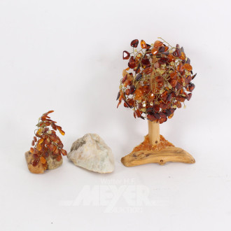 2 Deko-Bernsteinbäumchen, tlw. unvollständig