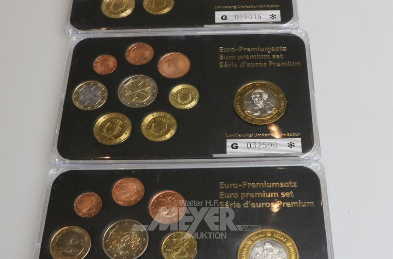 3 Euro-Kursmünzensätze zu je 3,88 Euro