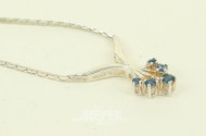 2 Teile Silberschmuck in 925er Silber, best. aus 1 Brosche u. 1 Collier mit kl. Saphiren