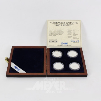 4 Gedenkprägungen zu Ehren des US-Präsidenten John F. Kennedy in Feinsilber