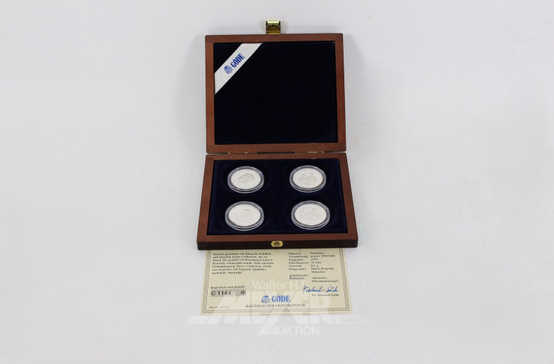 4 Gedenkprägungen zu Ehren des US-Präsidenten John F. Kennedy in Feinsilber