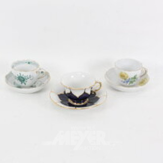 3 versch. Mokkatassen mit Unterteller