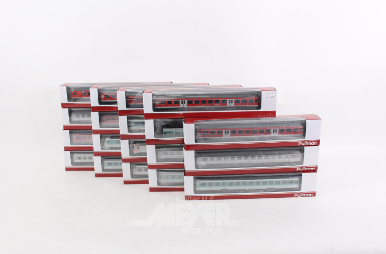 19 versch. Steuerwagen u. Waggons