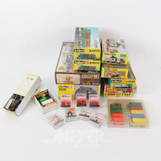 Gg. Posten Modellbauzubehör, u.a. Häuser, KfZ, Figuren etc.