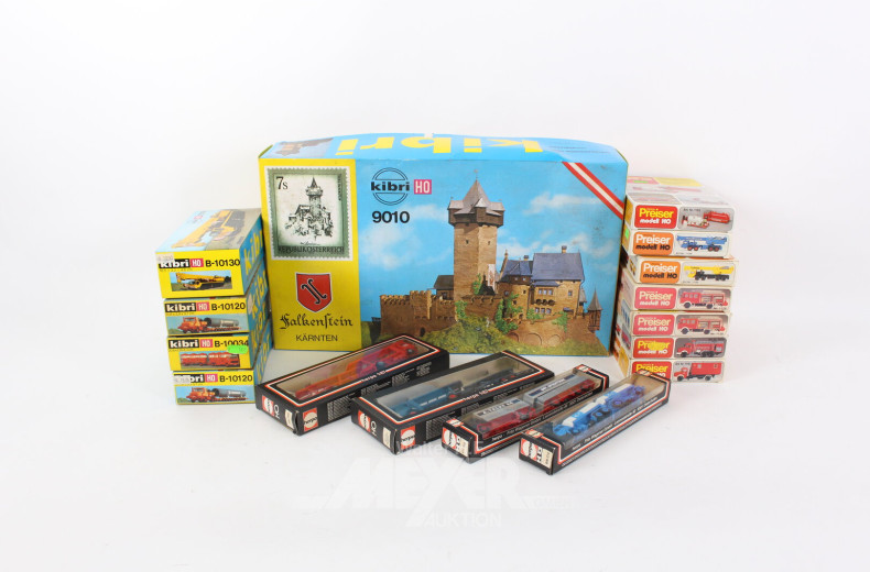 Gg. Posten Modellbauzubehör, u.a. Häuser, KfZ, Figuren etc.