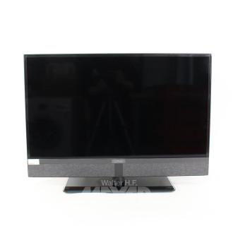 Smart-TV mit Fernbedienung u. Netzkabel