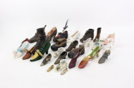 kl. Sammlung von div. Miniaturschuhen