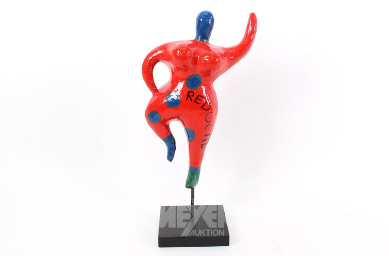 Pappmaché-Skulptur "Tanzende Nana"