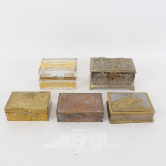 5 versch. kl. Schatullen u. Schmuckdosen