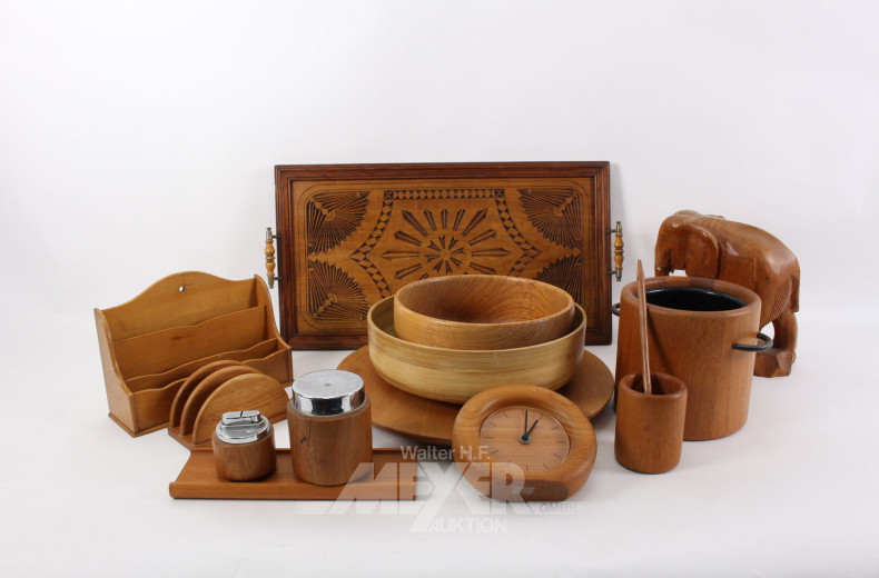Posten Holzdekorationen, u.a.