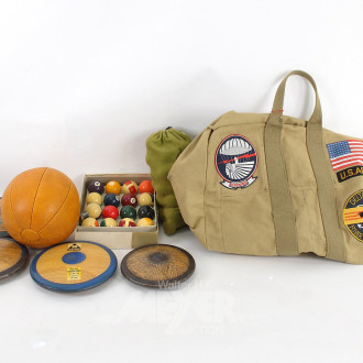 Reisetasche mit 4 Übungs-Diskusscheiben, Lederball, Golfbälle, Billardkugeln