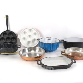 Posten Backformen und Servierpfannen, tlw. Gußeisen