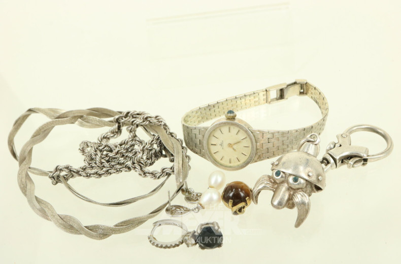 Kl. Konvolut Silberschmuck, überw. 925er Silber, best. aus: