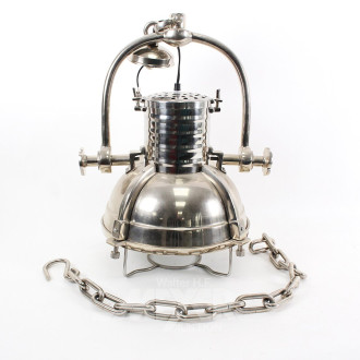 Decken-Pendelleuchte im Industriedesign