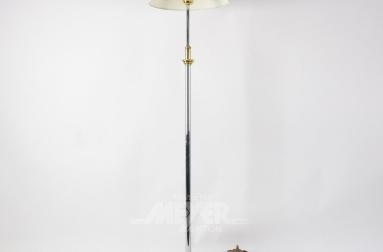 Stehlampe, chrom-/messingfarbener Metallfuß