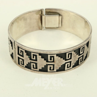 Breiter Armreif mit mexikanischem Muster in 925er Silber