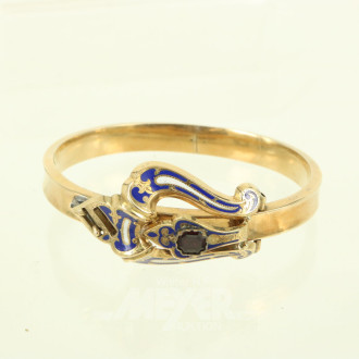 Antiker Armreif, hohl gearbeitet, mit dekorativer Schließe mit Emaillearbeit (beschädigt) u. 1 rotem Farbstein