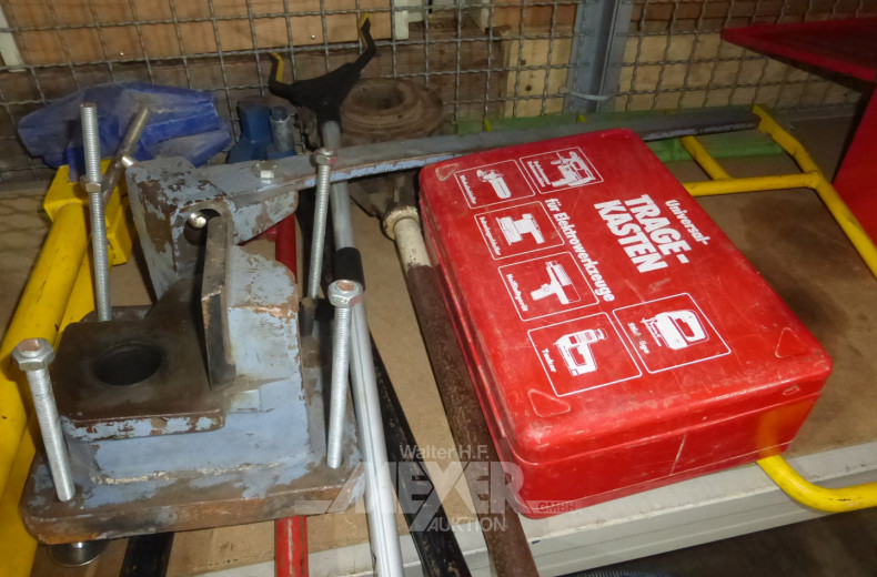 gr. Gewindeschneidkluppe, 1 Handhebel, 1 Biegebock sowie weitere Biegezangen