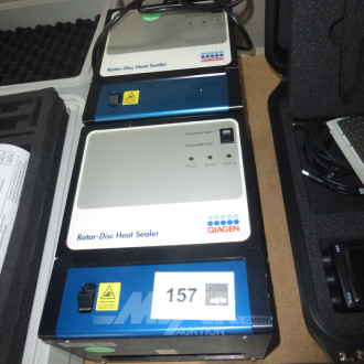 2 Wärmesiegelgeräte QIAGEN