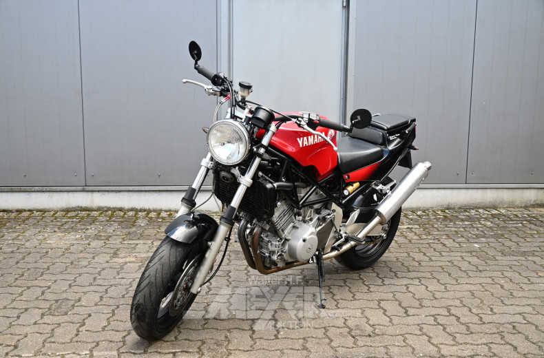 Yamaha TRX850