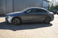 Mercedes-Benz A 250 e 8G-DCT AMG Line, mountaingrau mango