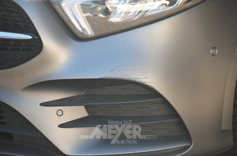 Mercedes-Benz A 250 e 8G-DCT AMG Line, mountaingrau mango