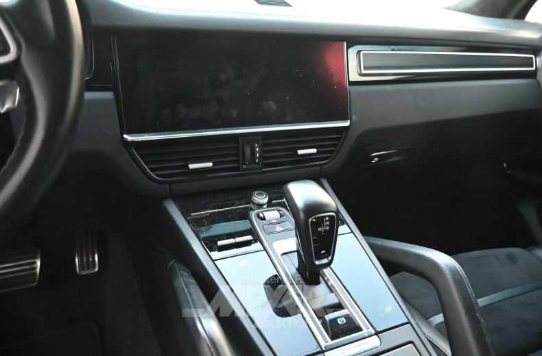 Porsche Cayenne GTS