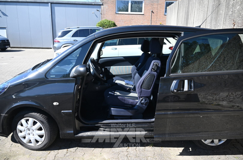 Peugeot 1007, schwarz