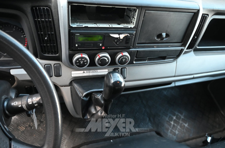 LKW Mitsubishi Fuso, Kofferaufbau mit Ladebordwand Dhollandia