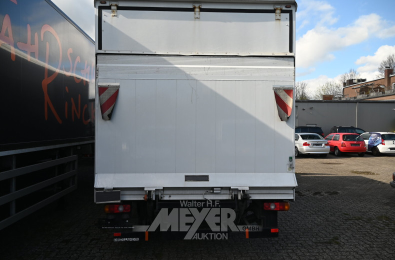 LKW Mitsubishi Fuso, Kofferaufbau mit Ladebordwand Dhollandia