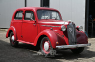 Vauxhall Typ 12, rot, linkslenker