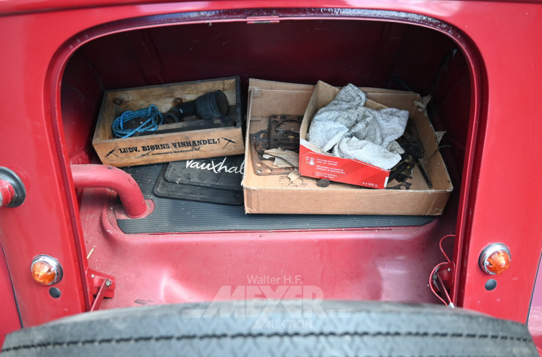 Vauxhall Typ 12, rot, linkslenker