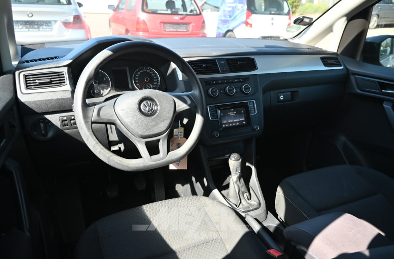 Volkswagen Caddy, hellblau