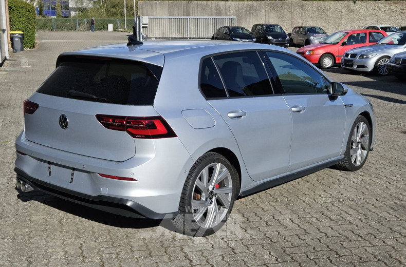 Volkswagen Golf 2.0 TDI SCR DSG GTD, reflexsilber metallic