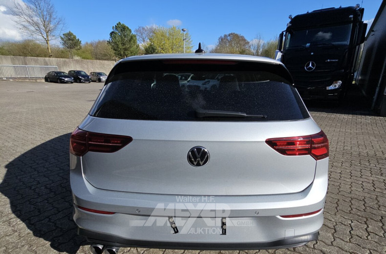 Volkswagen Golf 2.0 TDI SCR DSG GTD, reflexsilber metallic
