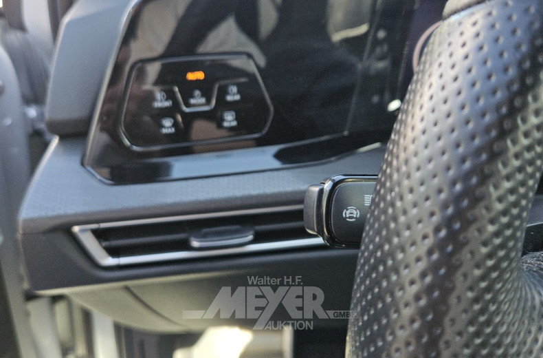 Volkswagen Golf 2.0 TDI SCR DSG GTD, reflexsilber metallic