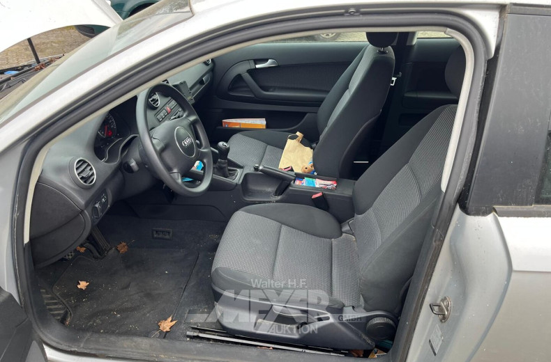 Audi A3 1.6 TSI, silber