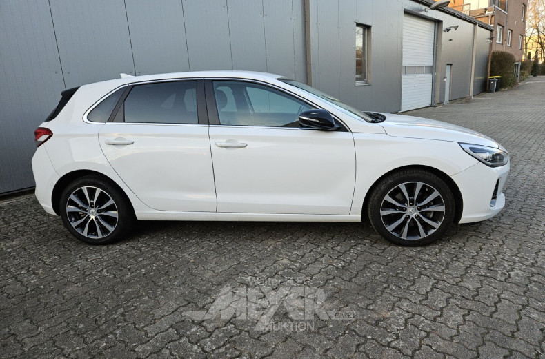 Hyundai i 30 T-GDI Intro Edition, weiß