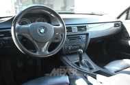 BMW 320i E90, silber