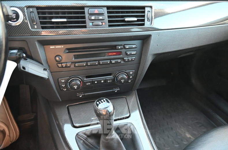 BMW 320i E90, silber