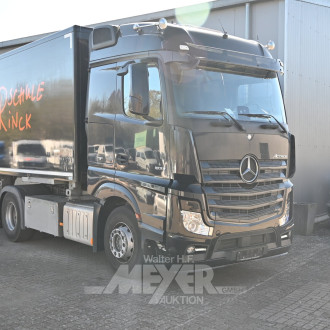 Sattelzugmaschine Mercedes-Benz Actros 1833 4x2, schwarz
