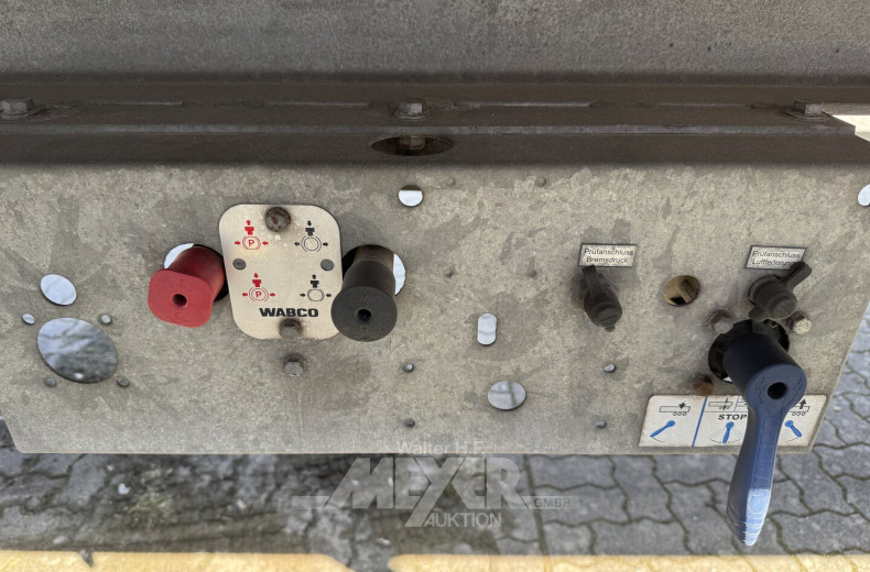 Sattelzugmaschine Mercedes-Benz Actros 1833 4x2, schwarz