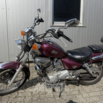 San Yang Husky 125 Chopper