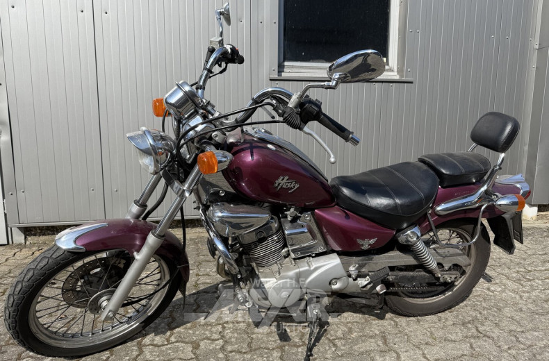 San Yang Husky 125 Chopper