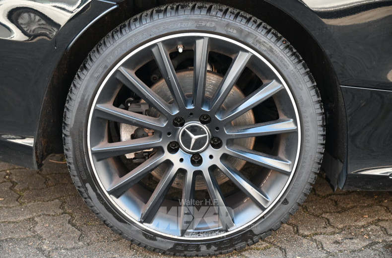 Mercedes-Benz C43 AMG Coupé 4Matic 9G-Tronic, schwarz