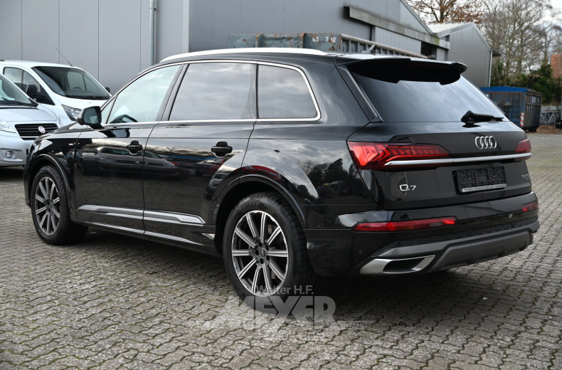 Audi Q7 55 TFSI quattro tiptronic S Line, mythos black metallic