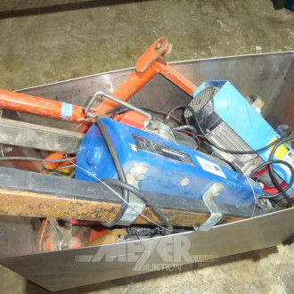 Edelstahl-Rollbox mit Inhalt: div. Seilzüge