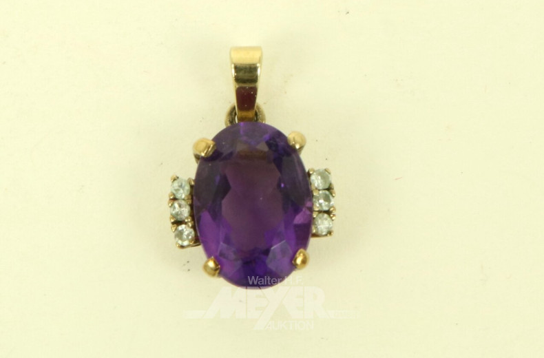 Anhänger mit lilafarbenem Farbstein u. 6 kl. Diamantimitationen