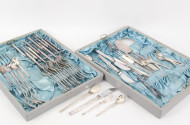 Gr. Besteckkasten mit ca. 54 Besteckteilen