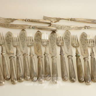 Fischbesteck für 10 Personen mit floraler Gravur